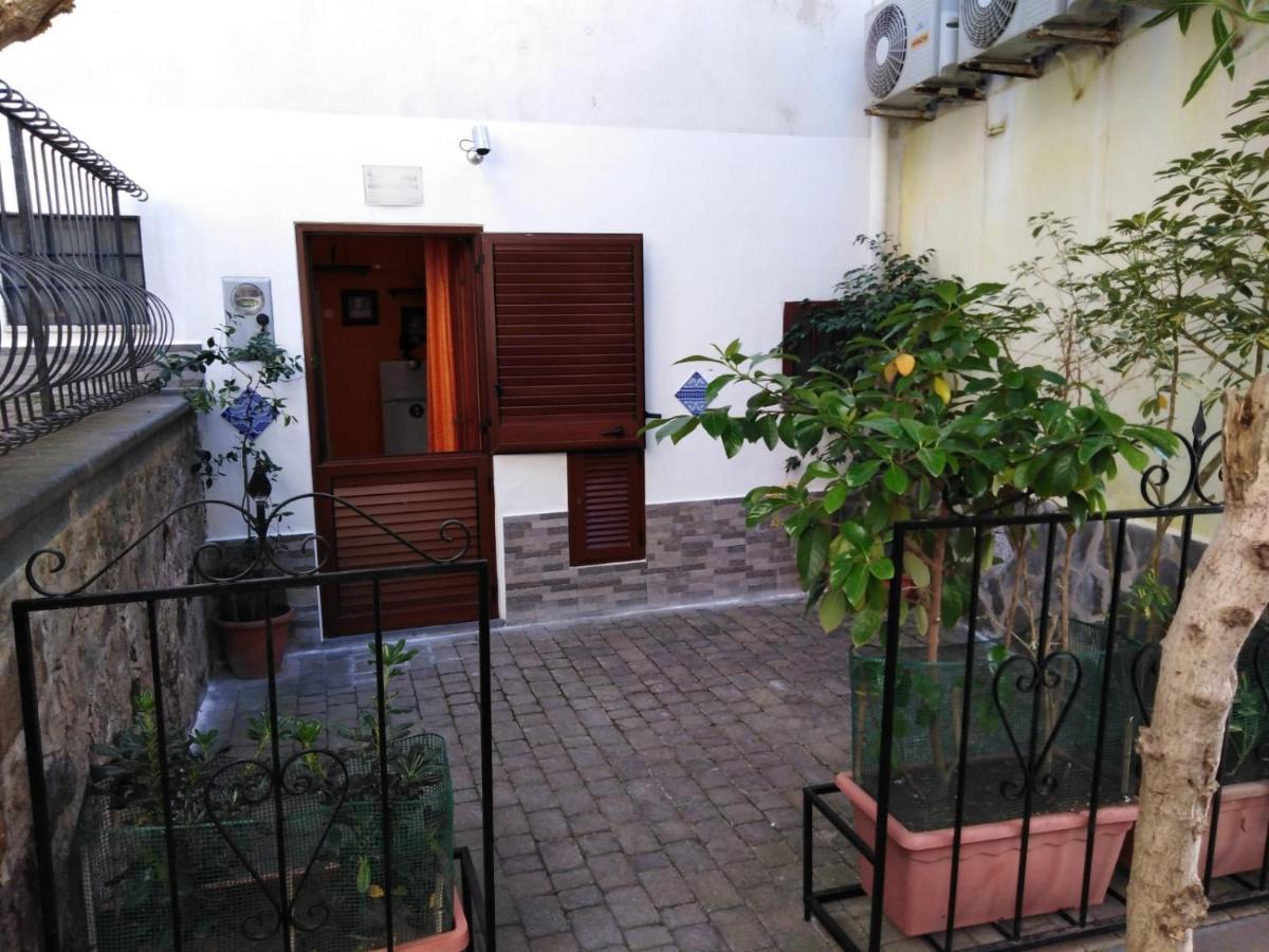 Appartamento Asia Đảo Lipari Ngoại thất bức ảnh